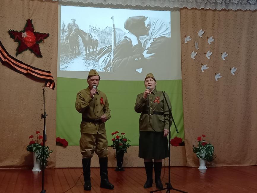 Песни в военных шинелях презентация