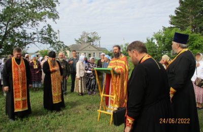 Поломничество к знаменитому колодцу «Половинка» совершили православные Венгеровского района