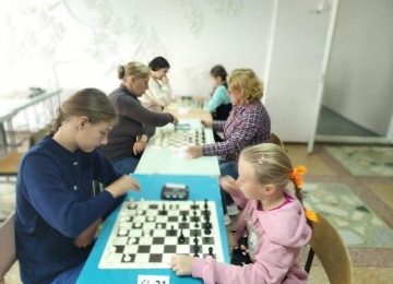 Три медали привезли юные шахматисты с Кубка Новосибирской области по быстрым шахматам и блицу