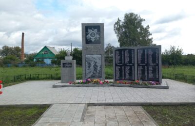 Новый памятник землякам открыли в Заречье