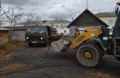 Предприниматель из Венгерово помог жителям центральной улицы  обустроить спотивную площадкуить