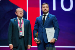 Победителей IV Всероссийской Премии «Молодой промышленник года» наградили на выставке ИННОПРОМ-2025