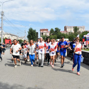 Забег с Факелом Победы прошел в Новосибирской области