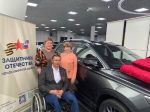 Еще один автомобиль с адаптивным управлением передан участнику СВО