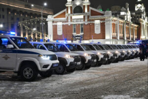 Венгеровские полицейские получили ключи от нового автомобиля