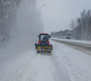 Тротуары вдоль трасс регулярно очищаются