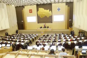 Депутаты Заксобрании приняли законопроект о повышении транспортного налога