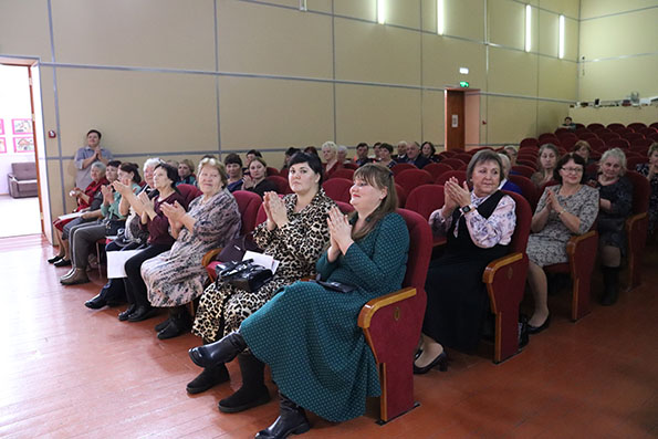 Командиров менять не стали