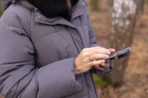 Эксперт объяснил, как распознать мошенников под видом курьеров