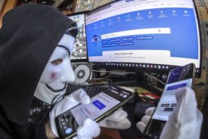 Защитить от мошенников: лимит на число карт