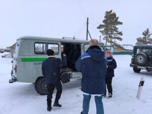 Операция «Принудительная госпитализация»: судебные приставы доставили больного туберкулезом в диспансер