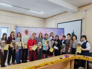 Одиннадцать педагогов района получили награды