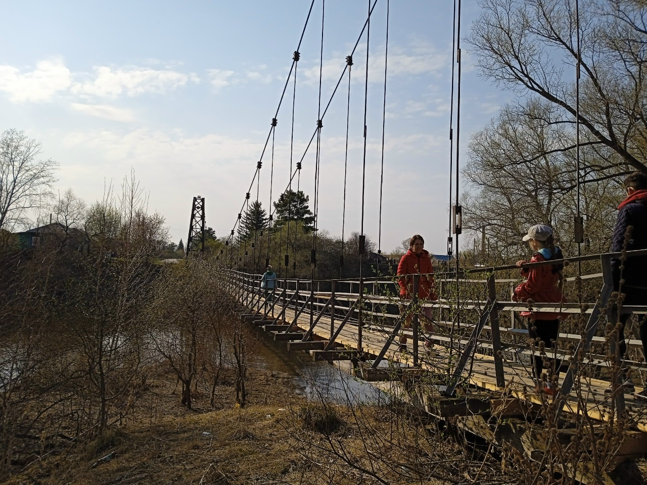 Достопримечательность Новосибирской области – подвесной мост в селе Заречье – отремонтируют за 6 млн рублей в 2026 году