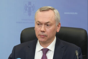 Губернатор Андрей Травников призвал новосибирцев не поддаваться на уловки мошенников, пытающихся нажиться на чужой беде