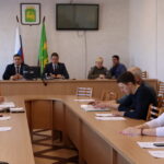 Двенадцать депутатов Венгеровского муниципального округа обсудили 15 вопросов