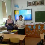 О подвигах женщин страны и Венгеровского района рассказали школьникам