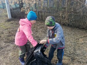 В 1-Петропавловке высадился экологический десант