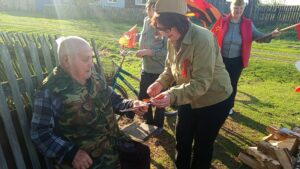 “Фронтовая бригада” поздравила односельчан в Шипицыно