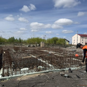 11 домов под служебное жильё и для детей-сирот построят в регионе по госпрограммам