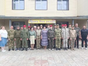 Юные венгеровские патриоты познают азы военной службы