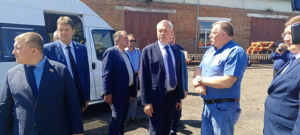 В Венгерово работает губернатор Новосибирской области Андрей Травников