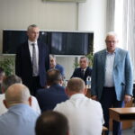 Губернатор Андрей Травников обсудил на промышленных предприятиях Новосибирска вопросы привлечения кадров
