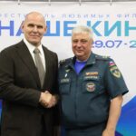Александр Карелин поблагодарил новосибирских спасателей за службу