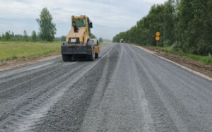 Старый Московский тракт в Новосибирской области ремонтируют по нацпроекту