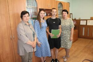 Сертификат на приобретение жилья вручили сироте