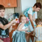 Новосибирская область переходит на цифровой формат удостоверения многодетной семьи